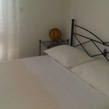 Apartment Sandra Hvar