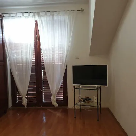 Apartment Sandra Hvar