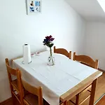 Sandra Hvar 아파트