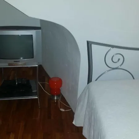 ساندرا *