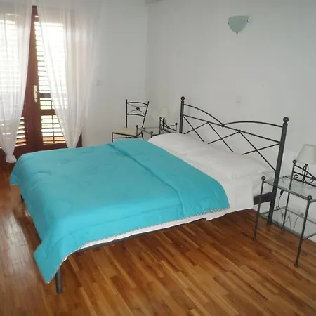 Apartament Sandra Hvar *