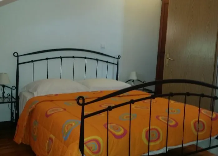 公寓 Sandra Hvar *