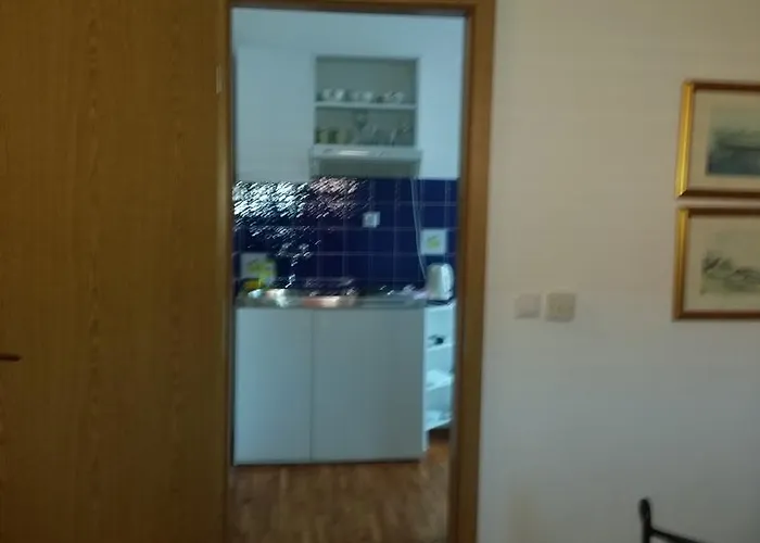 公寓 Sandra Hvar *